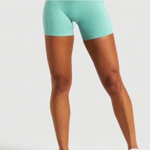 NEW gymshark ultra seamless shorts in green, small